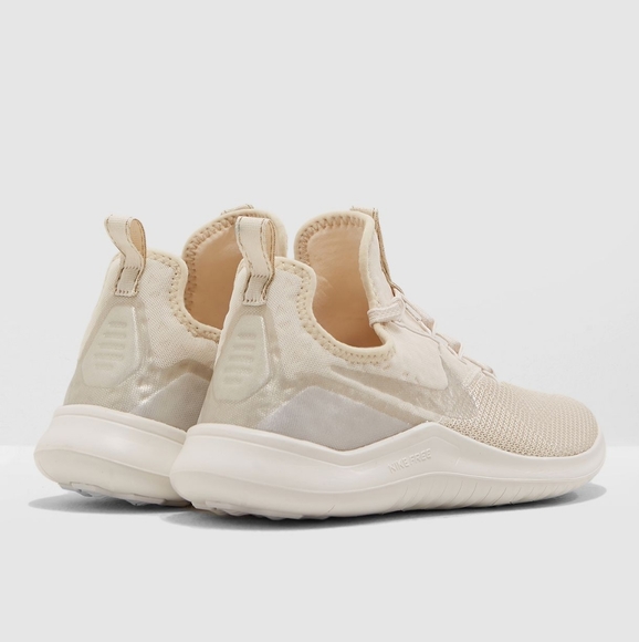 NEW Nike Free Tr - Picture 4 of 5